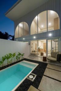 Cozy 1BR Villa With Private Pool in Balangan
