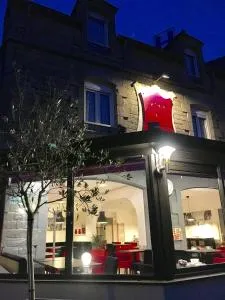 Contact Hôtel de Matignon - 厄尔奇