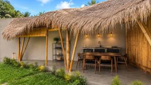 Casa da Praia - Unique Bamboo House