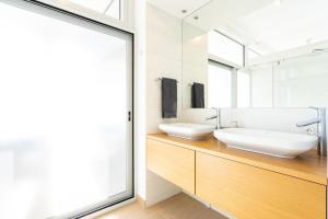 ViVI Homes - Vista Mar Pool - View - Terrace