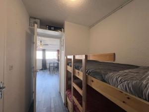 Studio plage du Grazel avec parking privé - GN590-002