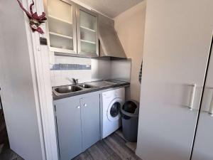 Studio plage du Grazel avec parking privé - GN590-002