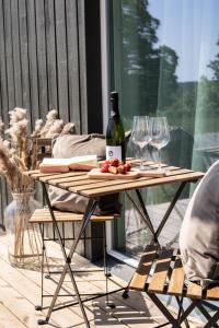 Järvevaatega studio apartment