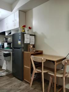 Condo in Silang Fullerton Suites - near tagaytay and nuvali