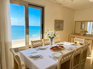 Beachfront & Sea View Apartment