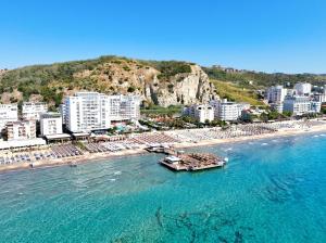 Beachfront & Sea View Apartment