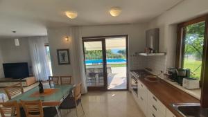 Coast Secluded House with Heated Pool