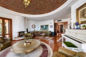 3163 Luxury Mediterranean Villa