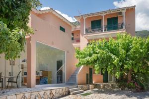 Odysseia Beachside Apartments