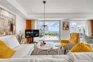 3118 Luxury Penthouse