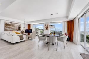 3118 Luxury Penthouse