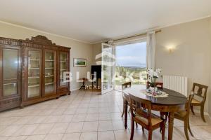 Villa Jole