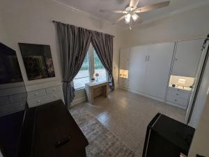 Historic Oakview Room at The Knickerbocker