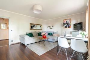 Ferienwohnung mit Terrasse im Grünen mit Sauna nahe Altstadt