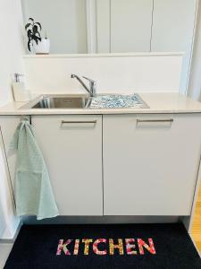 Modern 1-Bedroom Retreat