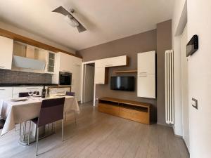 MARISA HOME ingresso indipendente con corte e garage