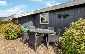 Gorgeous Home In Hejls With Wifi