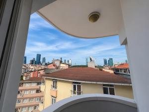 Spacious City View Home in a Central Location