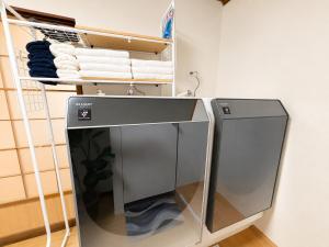 Private House -2 Bath 2 Toilet-4 min by train to Namba
