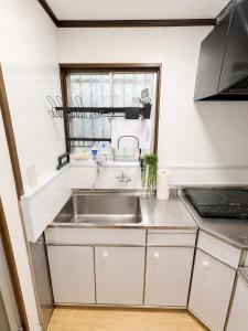 Private House -2 Bath 2 Toilet-4 min by train to Namba