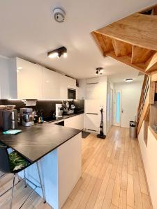 Duplex with garden, right next to Paris - Metro 11