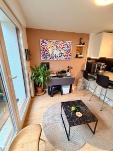 Duplex with garden, right next to Paris - Metro 11
