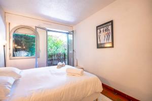 LEden l Parking prive piscine l Shellter-rentals