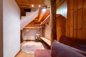 Imperial Elegance in Courmayeur City Center