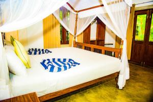 Bird Paradise Cabana