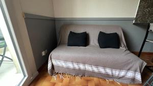 Duplex avec Balcon - Climatisation - 150 m de la plage