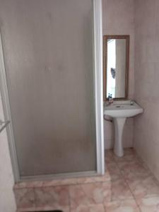 Stylish Secure 1-Bedroom Apartment in Springs, South Africa