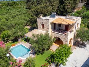 Villa Nipos by PosarelliVillas