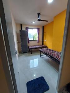 UrbanPG&Hostel Boys Only