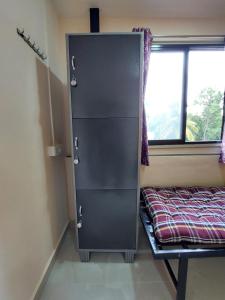 UrbanPG&Hostel Boys Only
