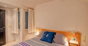 Exclusive front line apartment