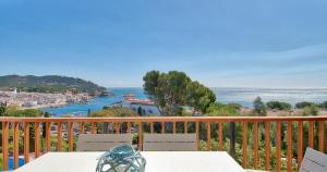 Panoramic Sea Views