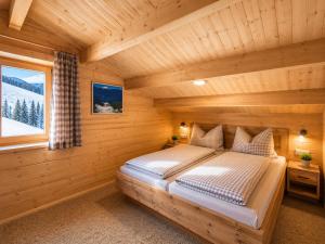 Hüttenurlaub in der Lipphütte in Rauris traumhafte Alleinlage mitten im Skigebiet & Wandergebiet