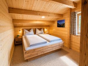 Hüttenurlaub in der Lipphütte in Rauris traumhafte Alleinlage mitten im Skigebiet & Wandergebiet