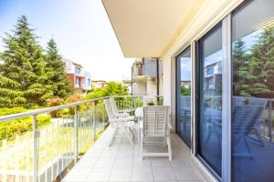 5 min walk from the beach 2