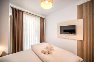 Velvet Breeze Apartment in Odyssey Pools Spa and Parking