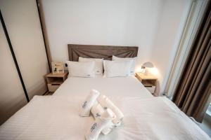 Velvet Breeze Apartment in Odyssey Pools Spa and Parking