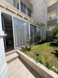 Qerret Flat House