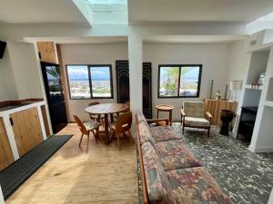 Mediterranes Hafen-Loft in Moraira mit spektakulärer Dachterrasse direkt am Meer