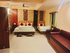 Hotel ashtha inn