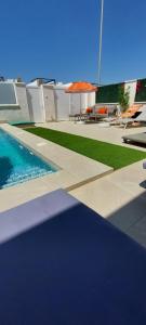 Casa LaryLen met Privézwembad & Dakterras in Santiago de la Ribera aan de Mar Menor dichtbij het strand