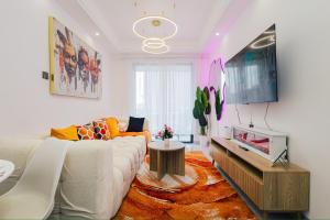 AVÉRA STAYS- Heated Pool-Gaming & Gym