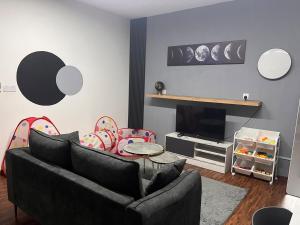 K Avenue Moon Suite