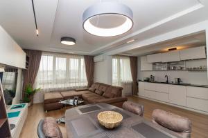 Gran Capital City View Workspace & Free Parking