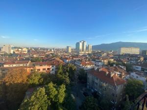 Gran Capital City View Workspace & Free Parking
