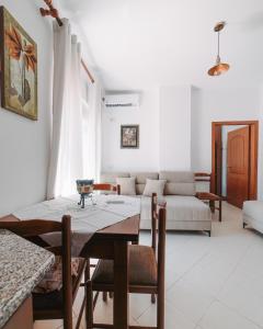 Juna Apartment